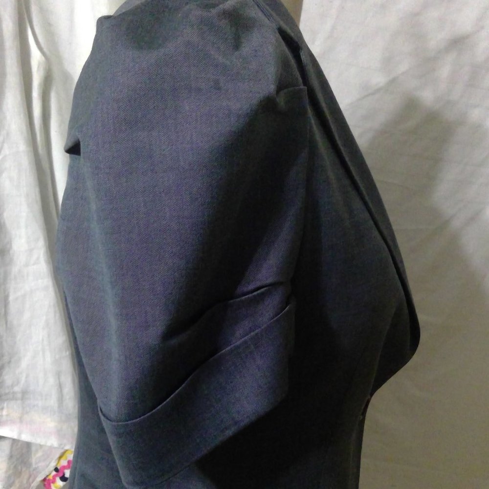 BCBG 2 piece Career Suit with Short sleeves Size M - Picture 3 of 16